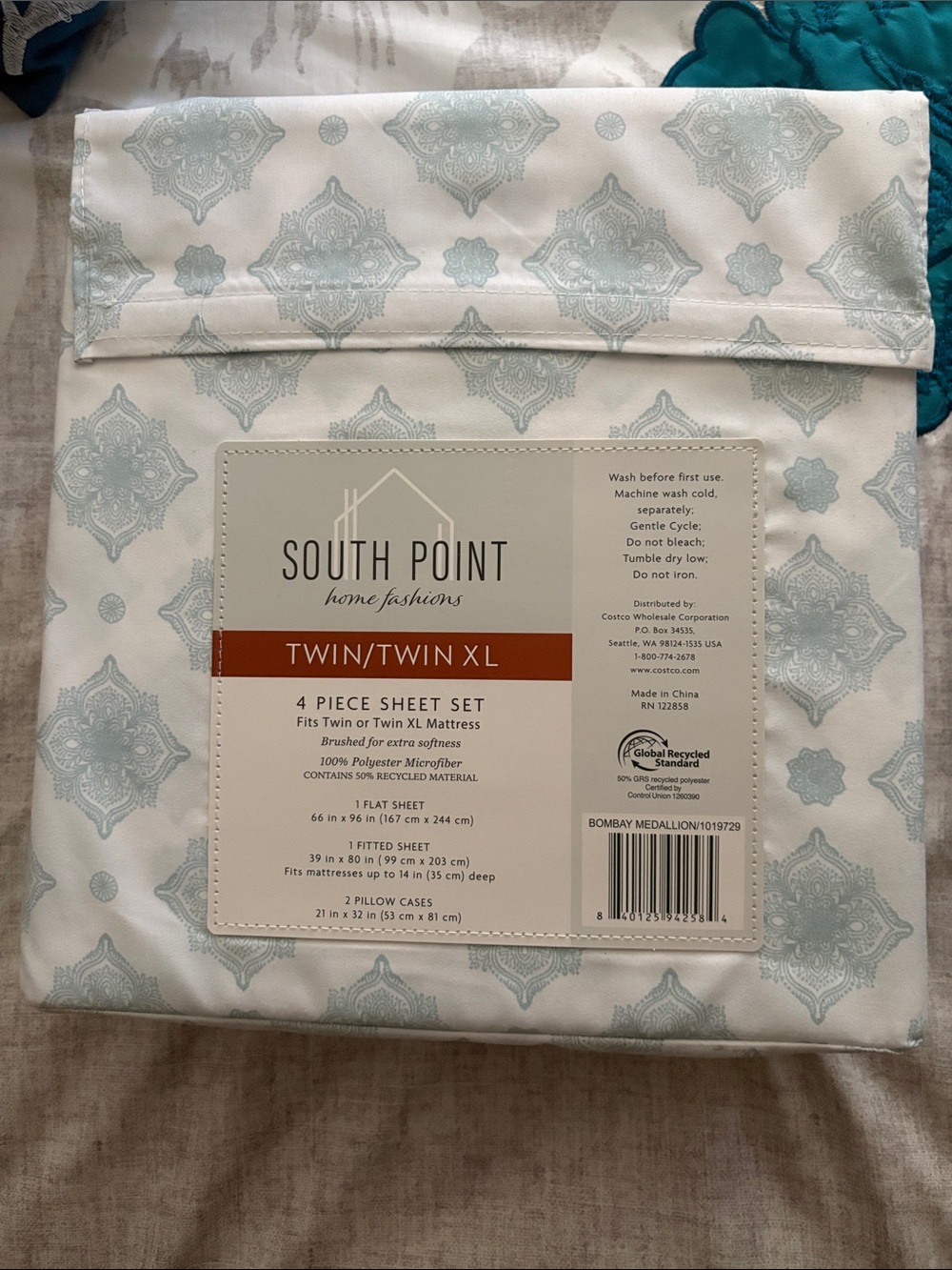 South Point Twin/Twin XL 4-Piece Sheet Set in Light Blue Medallion - Picture 1 of 2